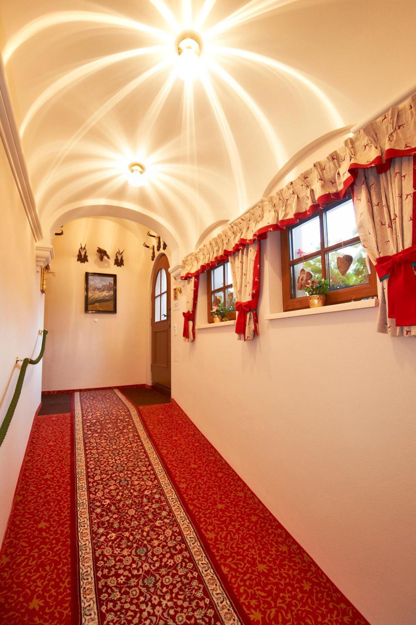 Hotel Garni Ransburgerhof Flachau Buitenkant foto